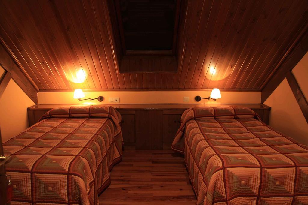 Hotel Hotel, Bungalows Y Camping Viu
