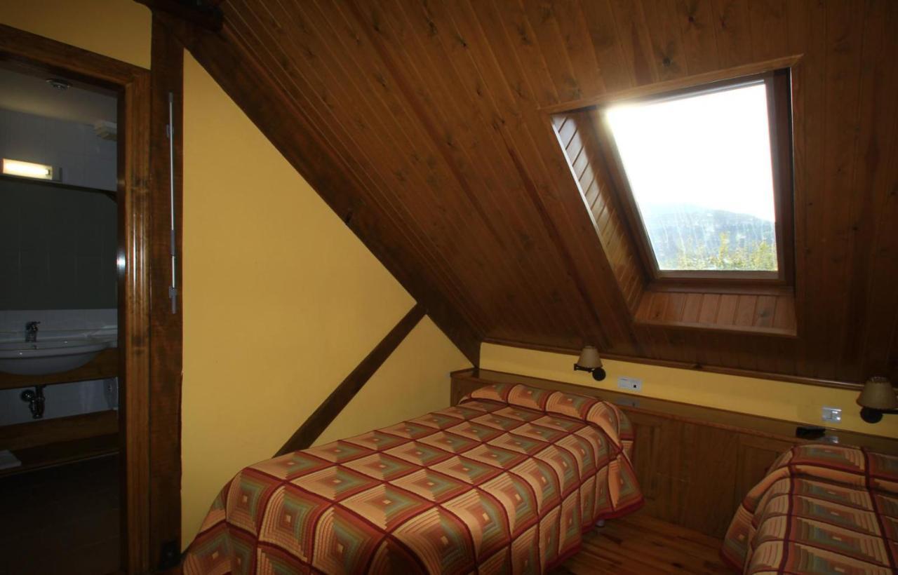 Hotel, Bungalows Y Camping Viu *